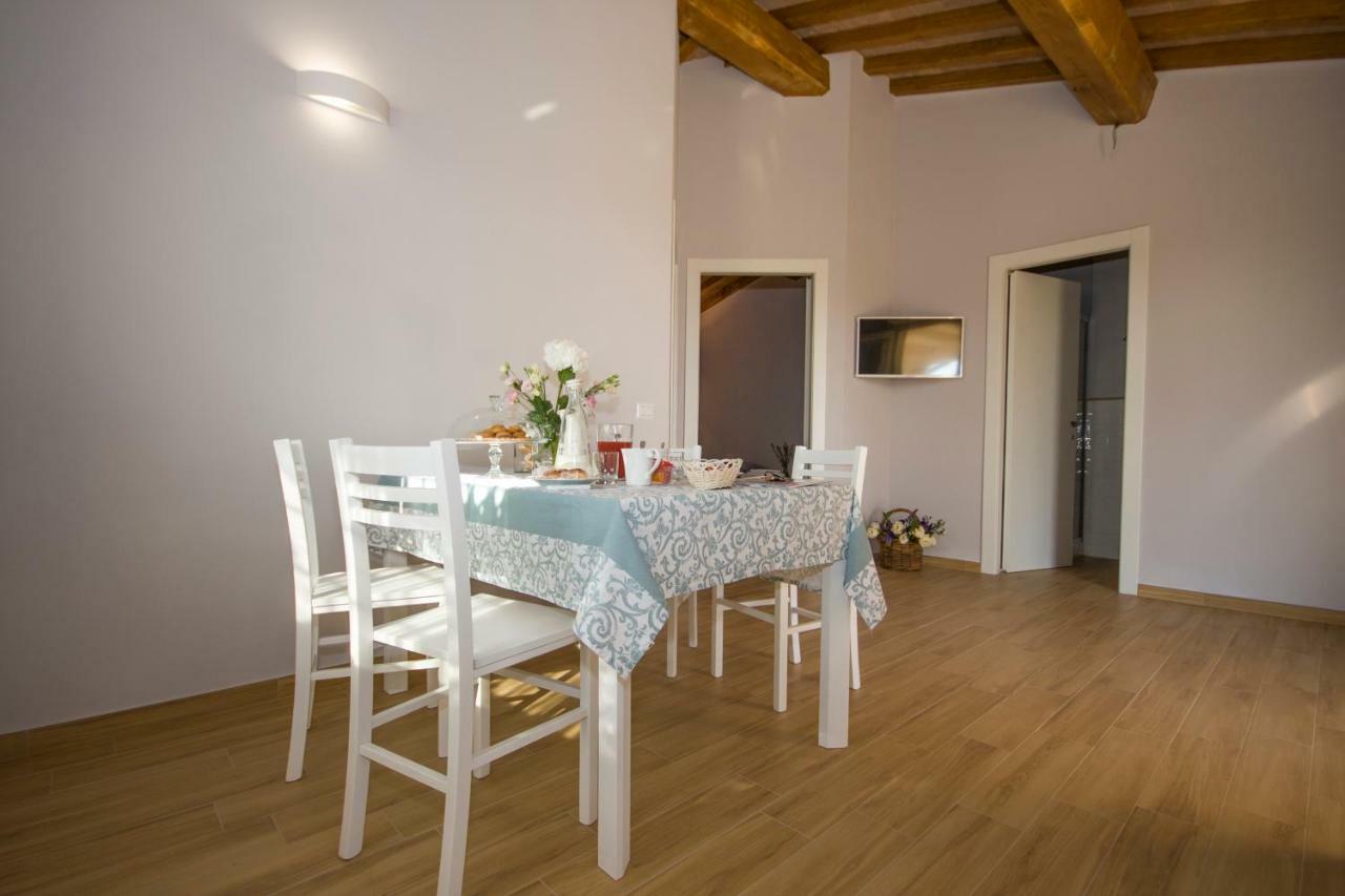 Agriturismo Il Mirto Pescia Romana Buitenkant foto